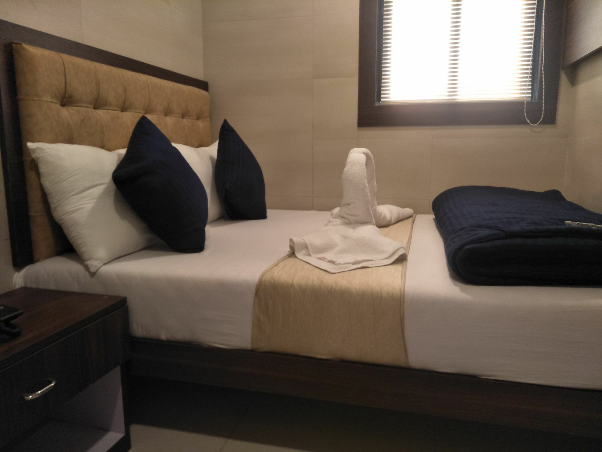 Hotel Avenue Residency 孟买 外观 照片